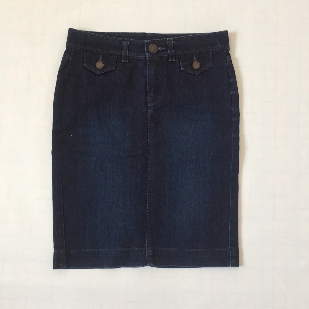 Vintage Uniqlo Slim Fit Slit Back Stretch Skirt 27